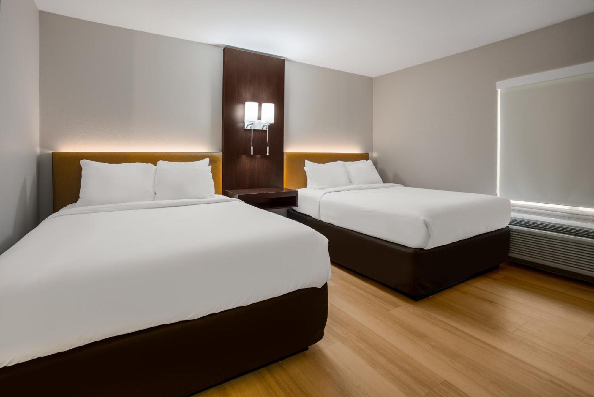 The Marco Hotel 莱克查尔斯 外观 照片